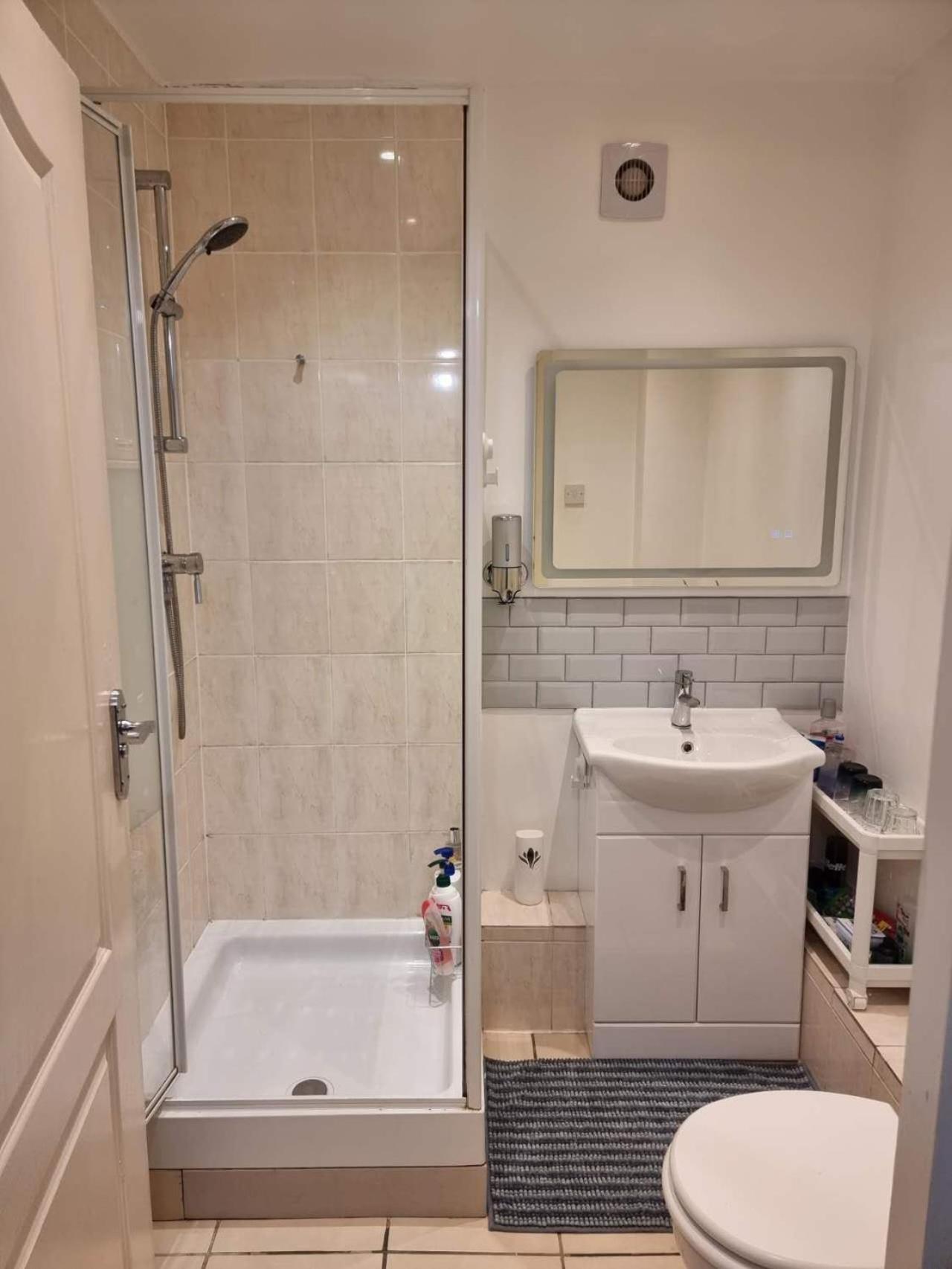 Bethnal Green/Brick Lane 2 Bedroom Apartment Londen Buitenkant foto
